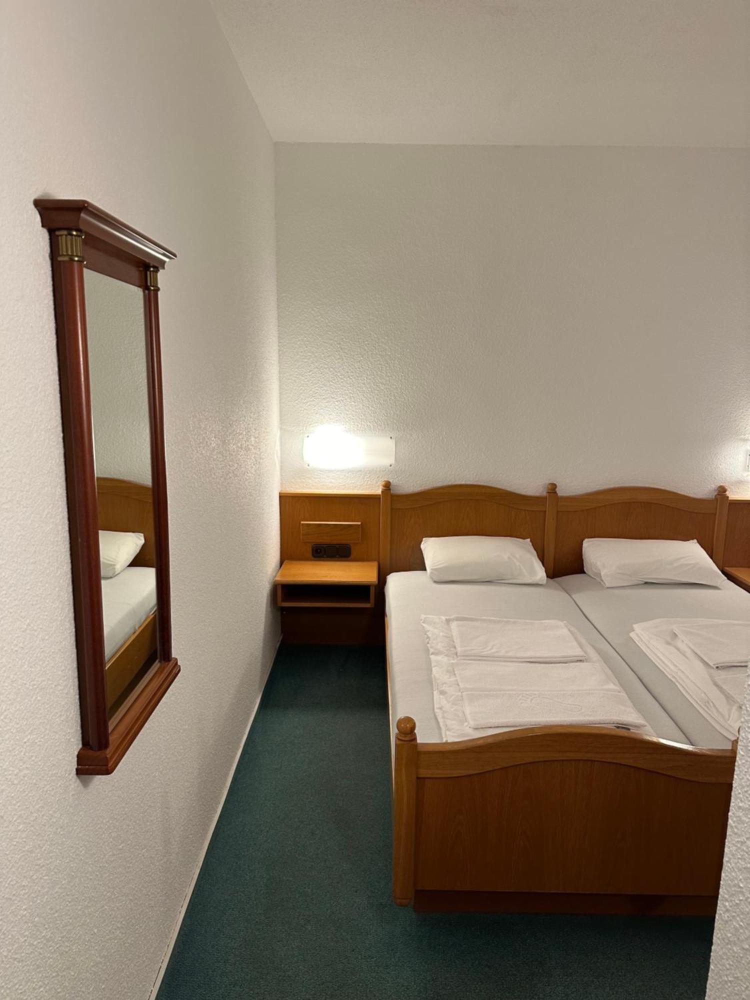Hotel Sachsenhof รีซา ภายนอก รูปภาพ